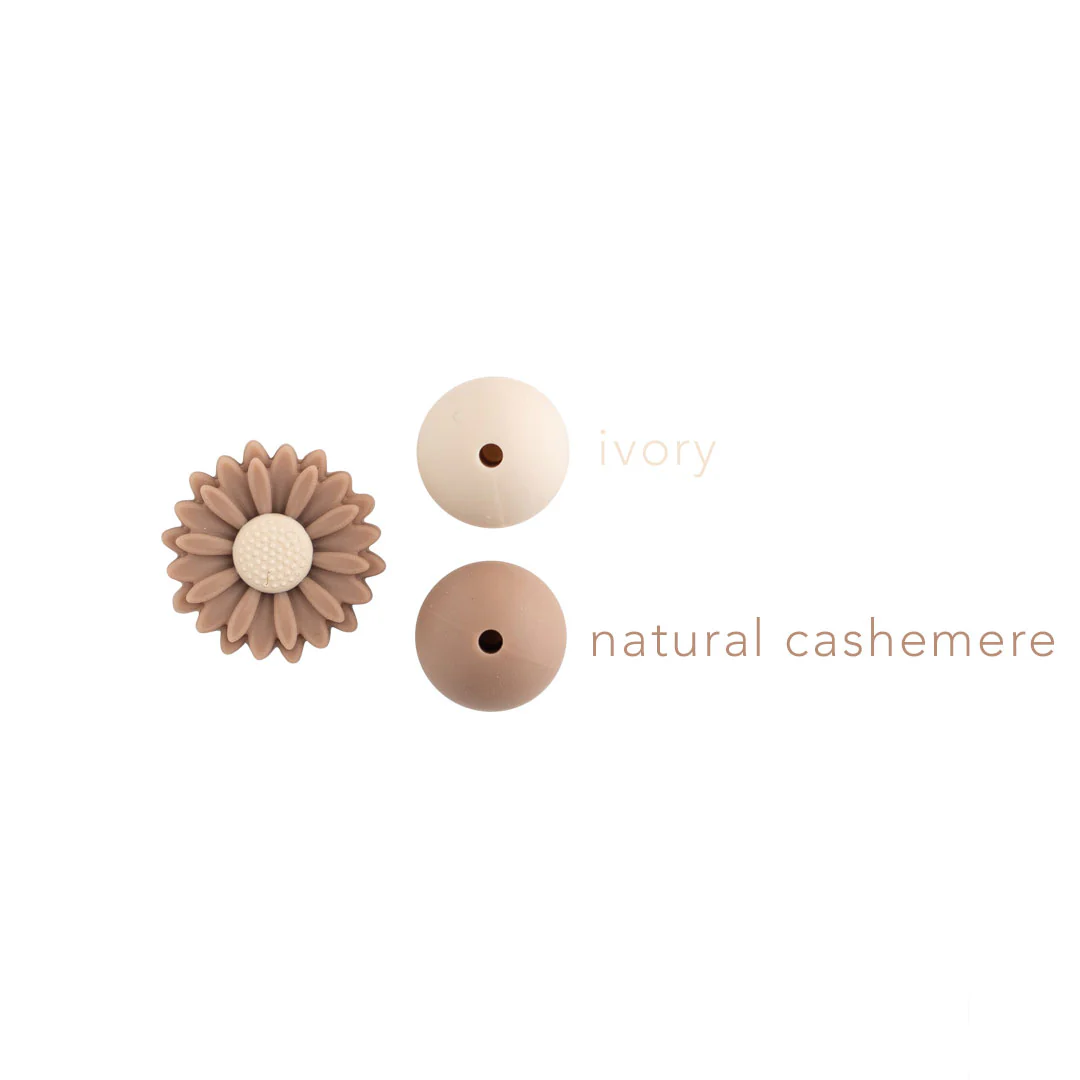 Daisy Silicone Focal Beads - Image 32